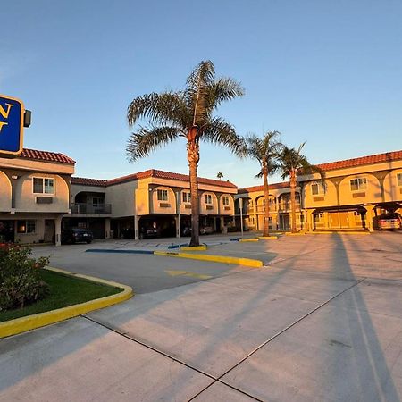 Orange Tustin Inn in Orange Bagian luar foto