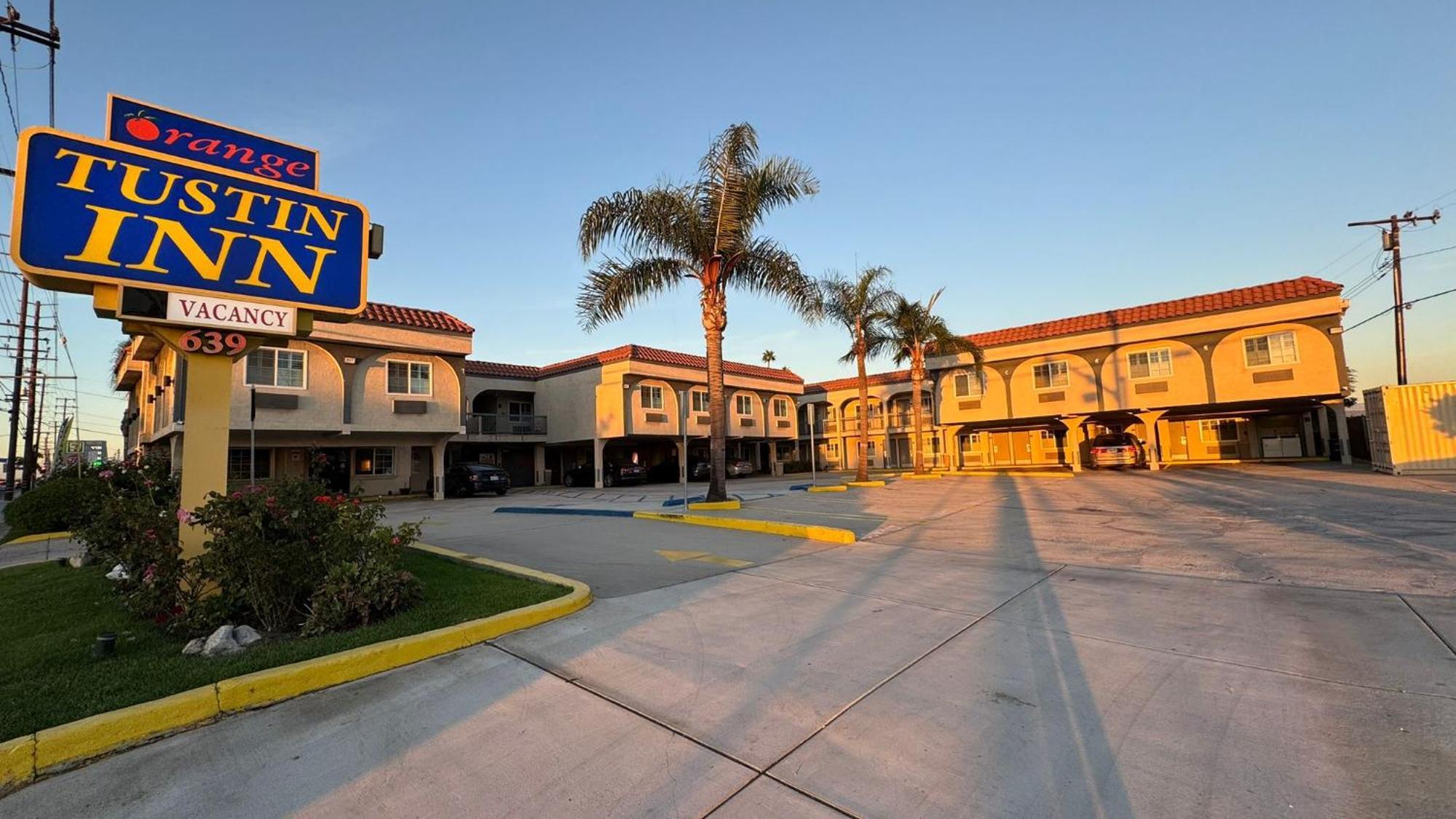 Orange Tustin Inn in Orange Bagian luar foto